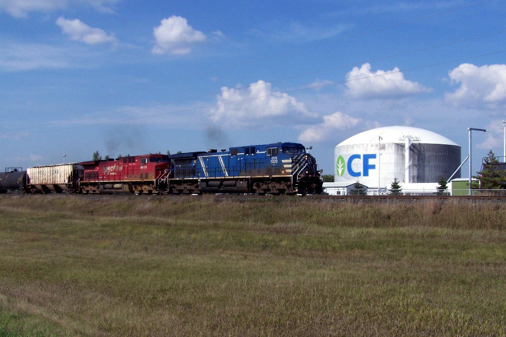 CEFX 1029 leads an eastbound out of the yard at 
